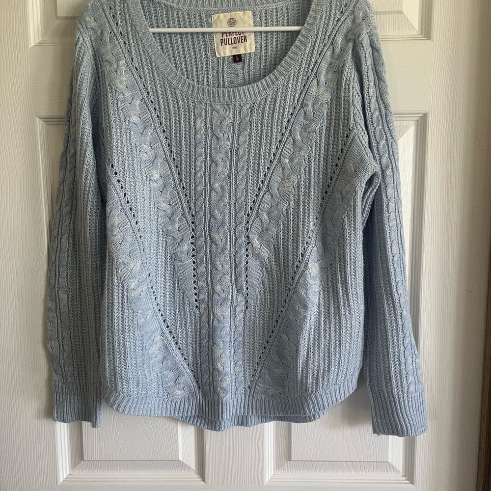 SO Perfect Women's Soft Blue Cable Knit Sweater - Picture 2 of 9
